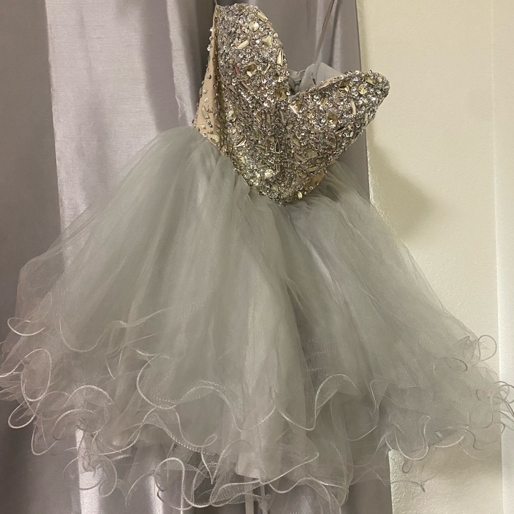 Beautiful sequence and Tully dress